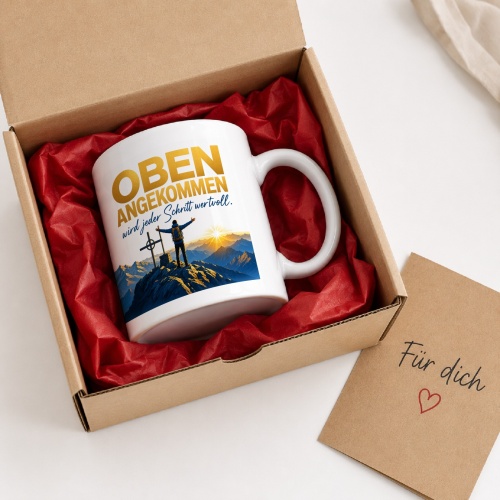 Tasse »Oben angekommen wird jeder Schritt wertvoll.«