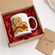 Tasse mit Retro-Sonnenmotiv