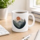 Tasse mit Berglandschaft-Motiv