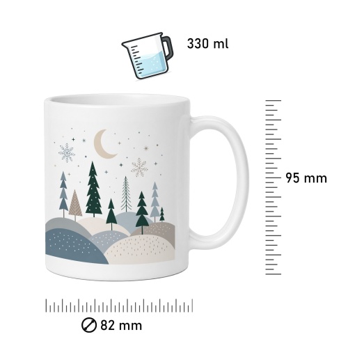 Tasse mit winterlichem Waldmotiv