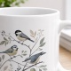 Tasse mit Vogelmotiv