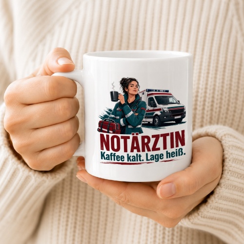 Tasse »Notärztin Kaffee kalt. Lage heiß.«