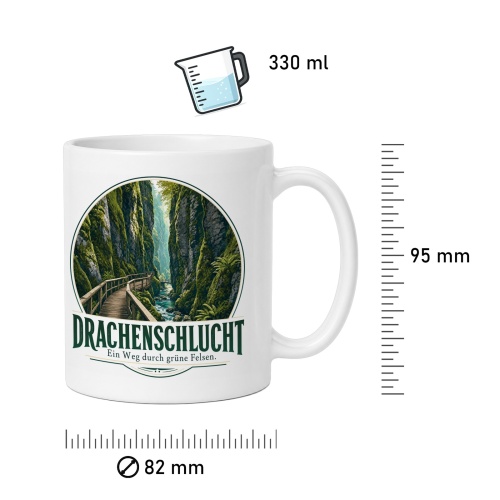 Tasse »Drachenschlucht Ein Weg durch grüne Felsen.«
