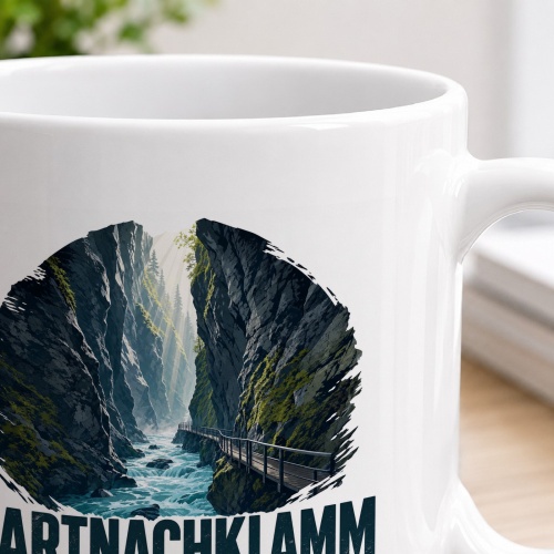 Tasse »Partnachklamm – Wo Wasser Felsen formt.«