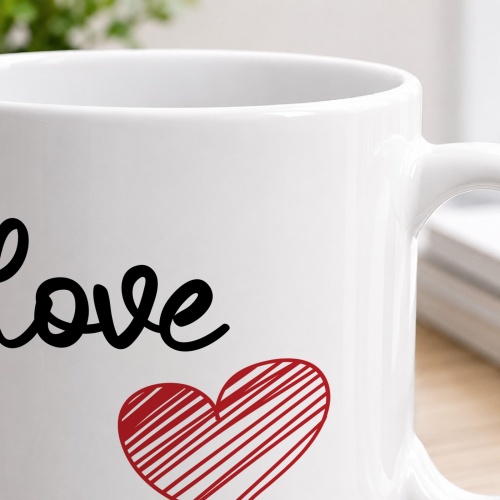 Tasse »love« mit Herzmotiv
