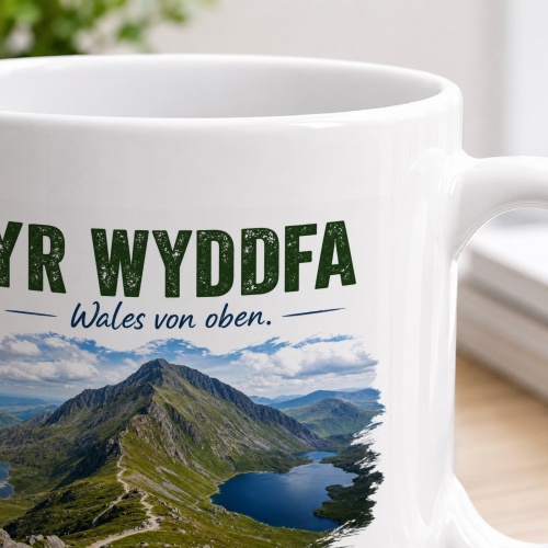 Tasse »Yr Wyddfa – Wales von oben. 1.085 m«