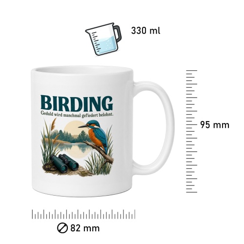Tasse »Birding – Geduld wird manchmal gefiedert belohnt.«